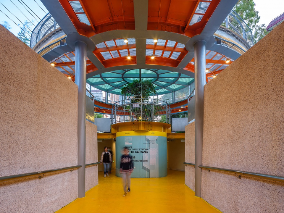 南段半地下室入口及宝特瓶,south semi-underground entrance and the BOTTLE space ©朱润资.jpg