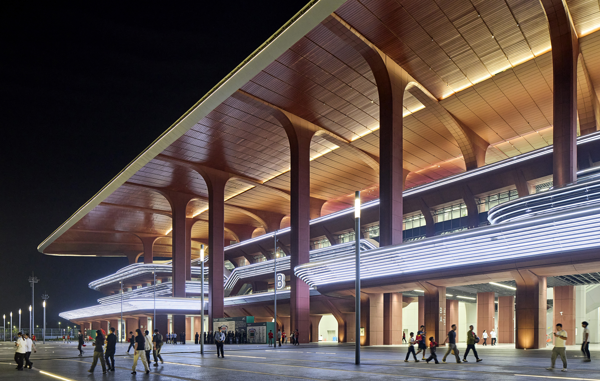 15_ZHA_Xi'an International Football Centre_©Hufton+Crow.jpg