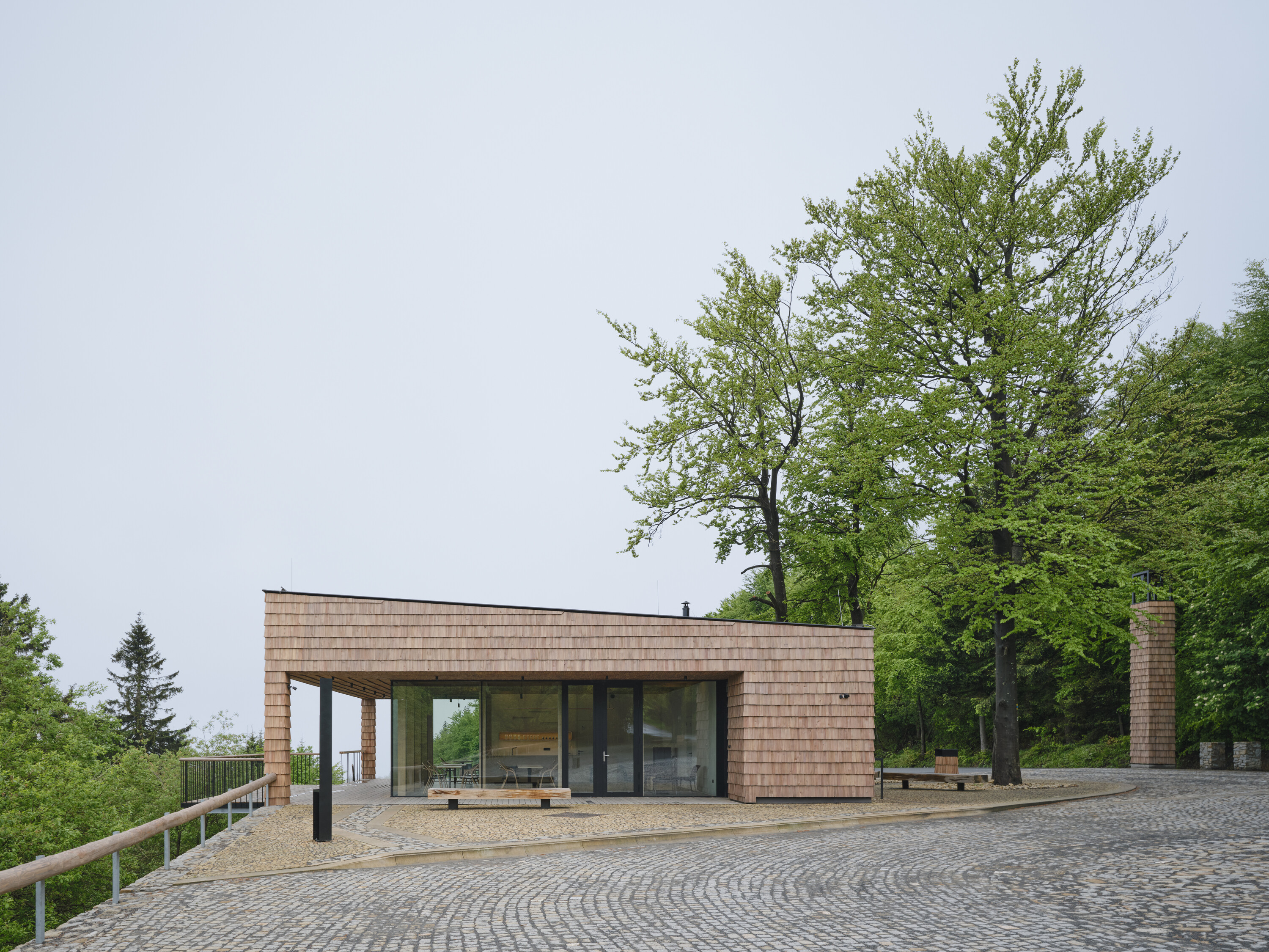 henkai-architekti-pustevny-gateway-boysplaynice-08.jpg