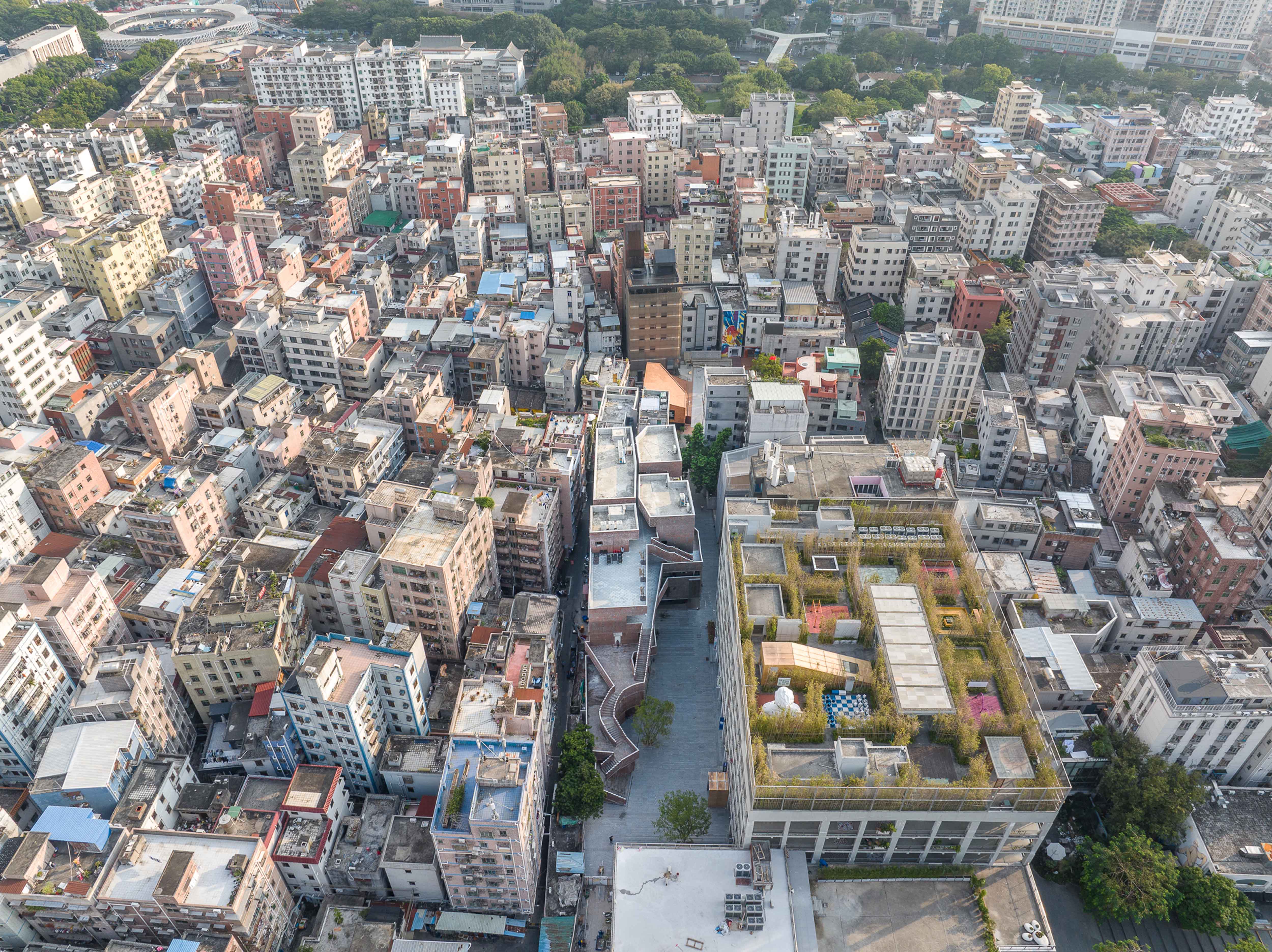 02. 社区中心的设计采用了与南头古城肌理般配的小尺度 The Neighborhood Center is scaled to fit in the fine-grained fabric of Nantou ©田方方.jpg