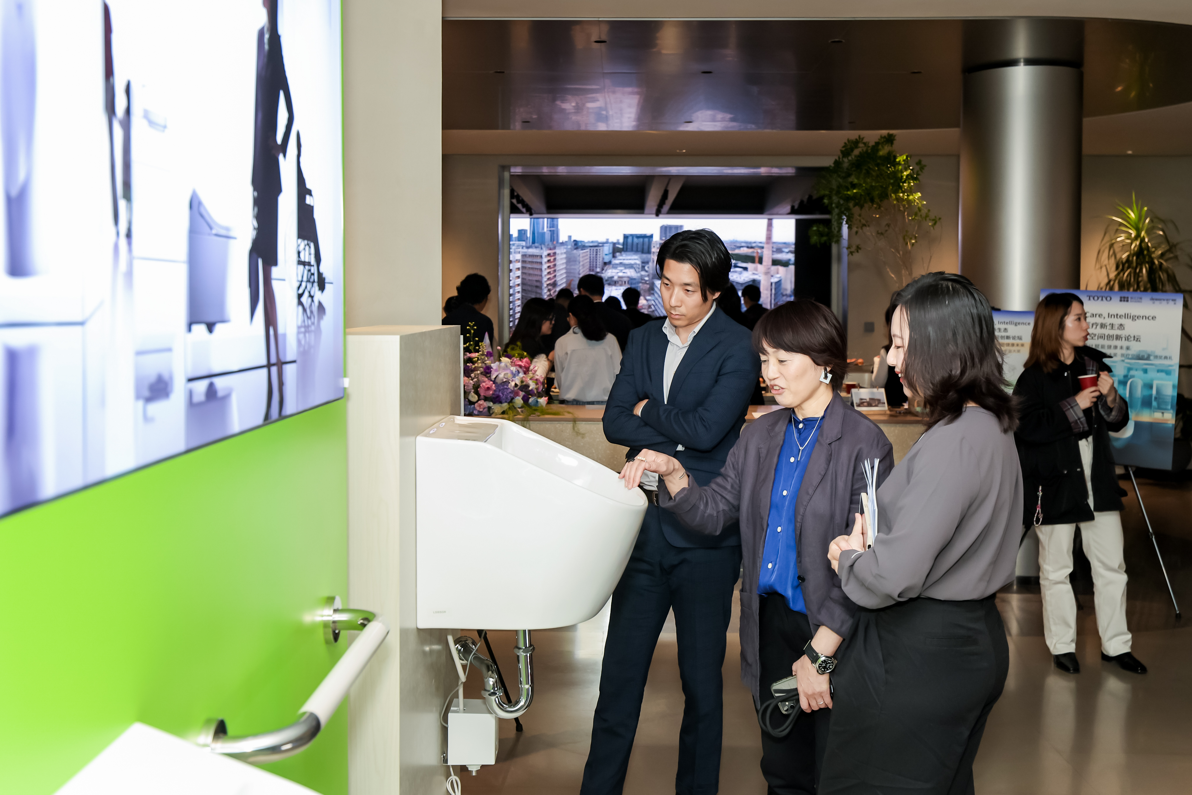 TOTO at Shang CE+HUB 4.JPG