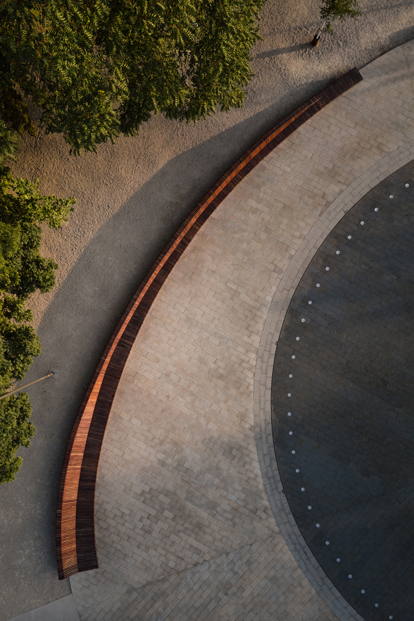 3d80a0f446349fcb1955.jpg