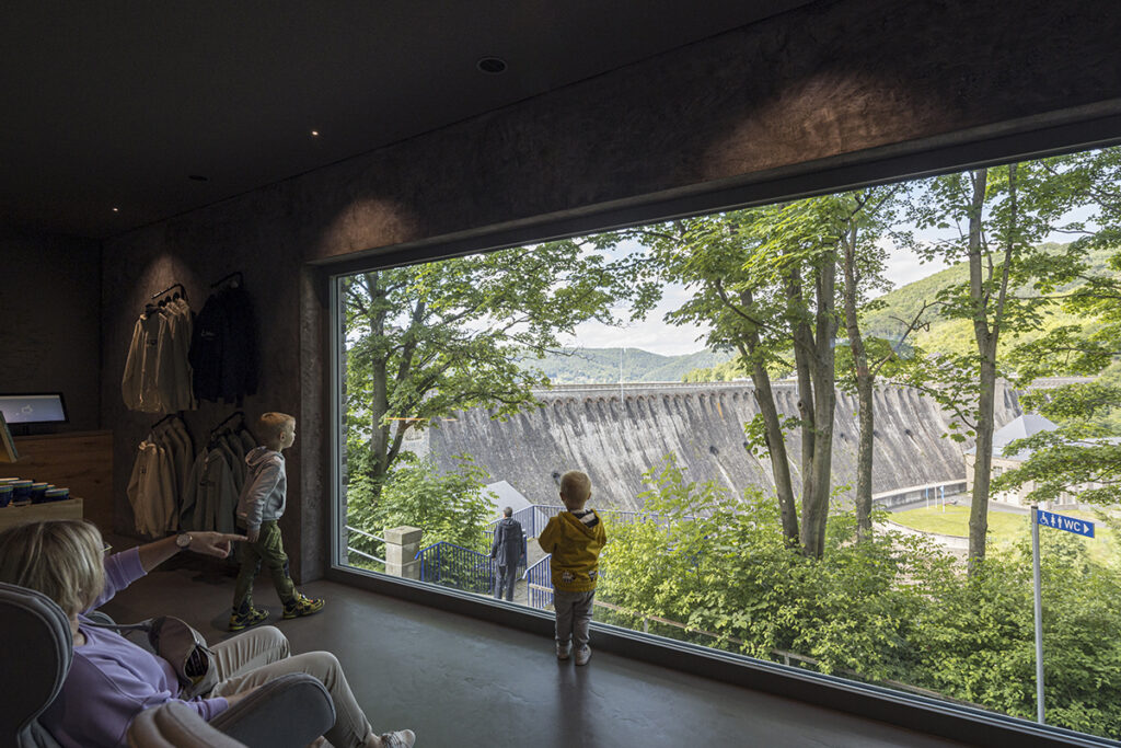 copyright_laurianghinitoiu_visitorcenter_christophhesse-5-of-31-1024x683.jpg