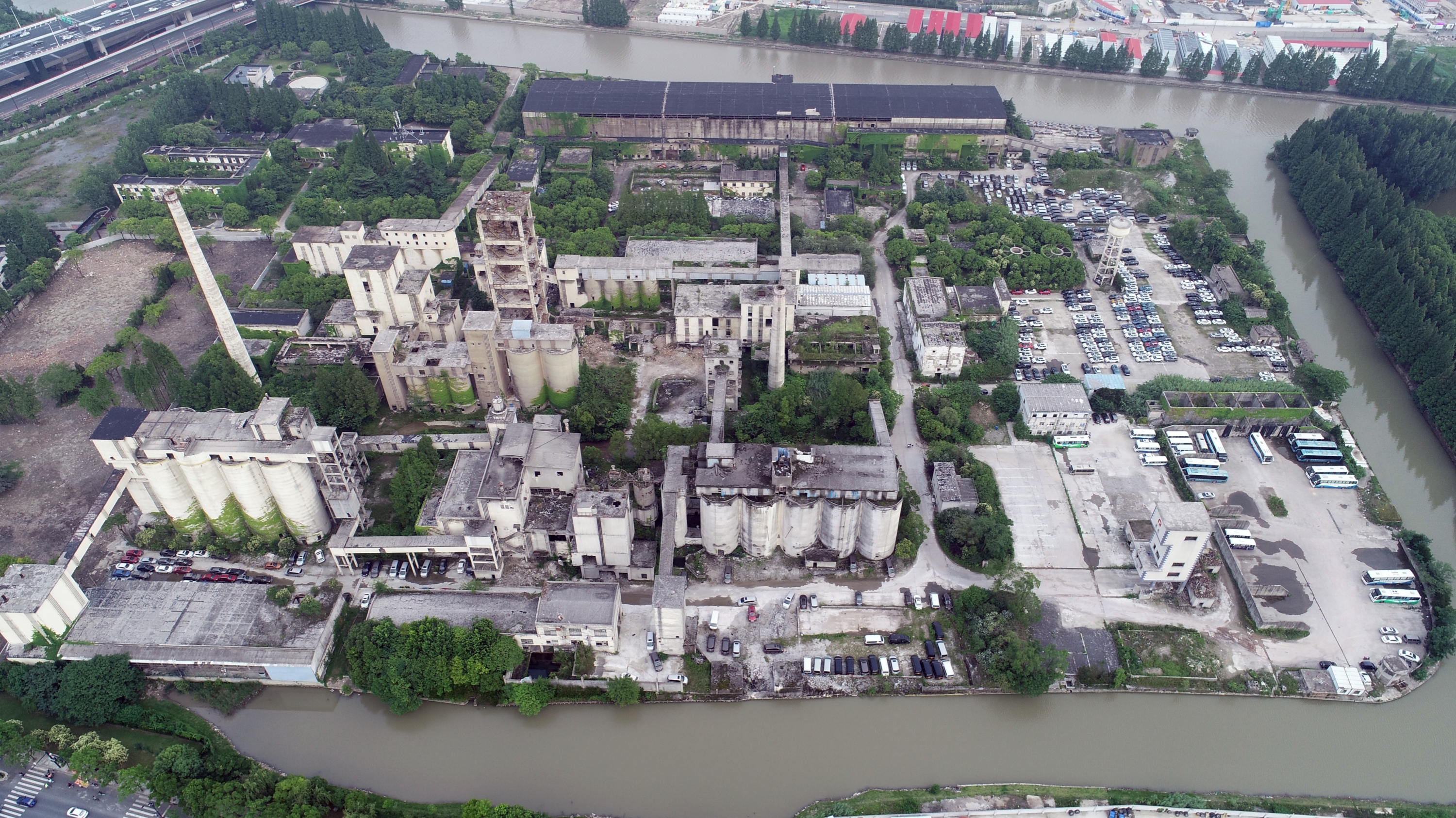 14 场地原始照片©致正建筑_副本.jpg