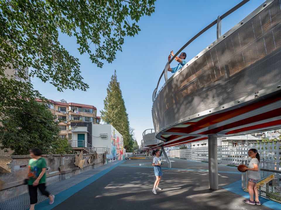 七夕廊桥与老墙,love bridge and the old wall ©朱润资.jpg