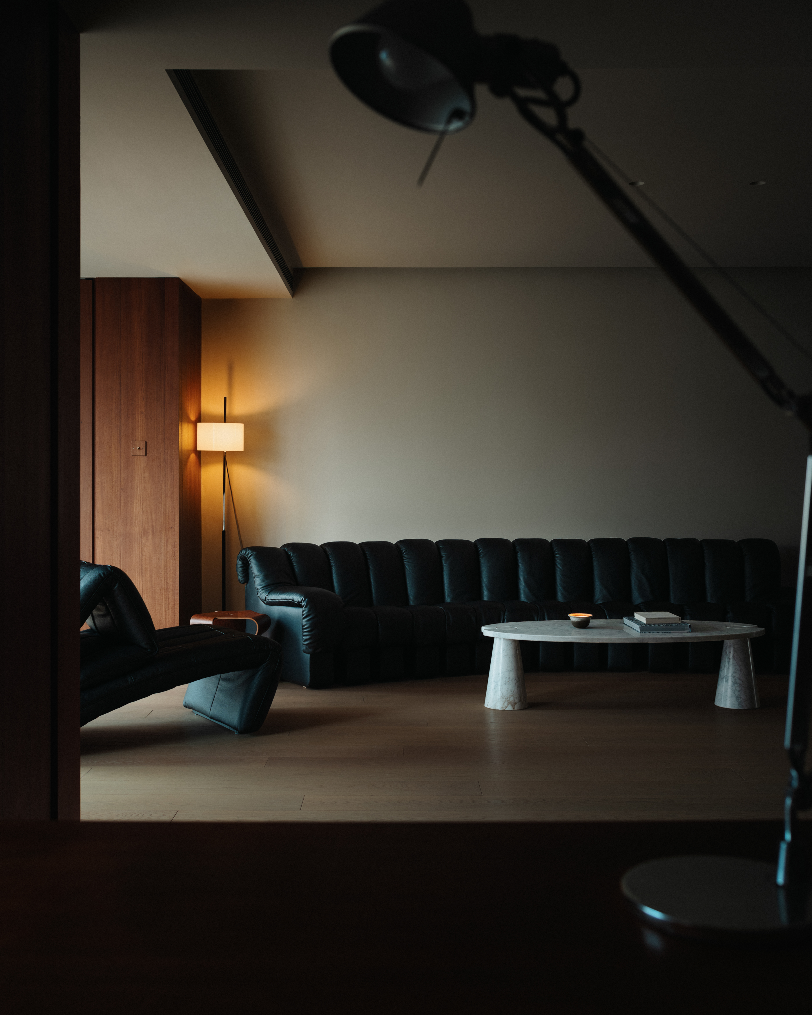 Boundaries Blur in a Home of Freedom and Flexibility丨今朝风日好设计 ...