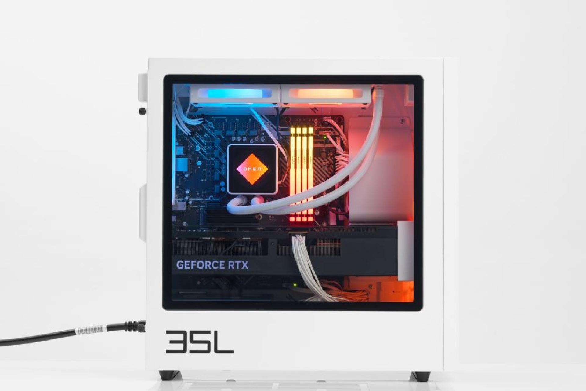 OMEN 35L Gaming Desktop 1.jpg