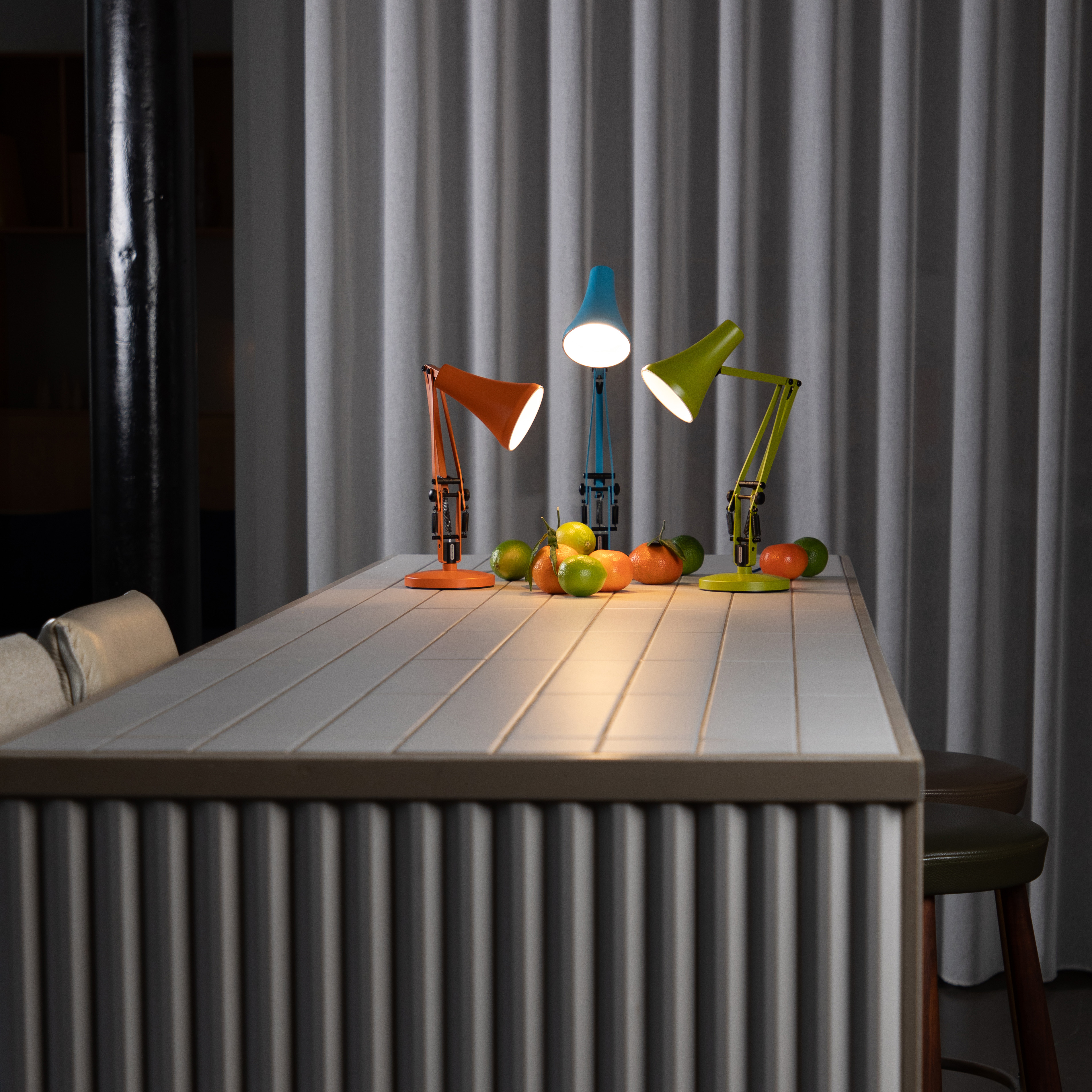 90-mini-mini-desk-lamp-orange-blue-green_1025.LS.SQ.P.H1.1.jpg