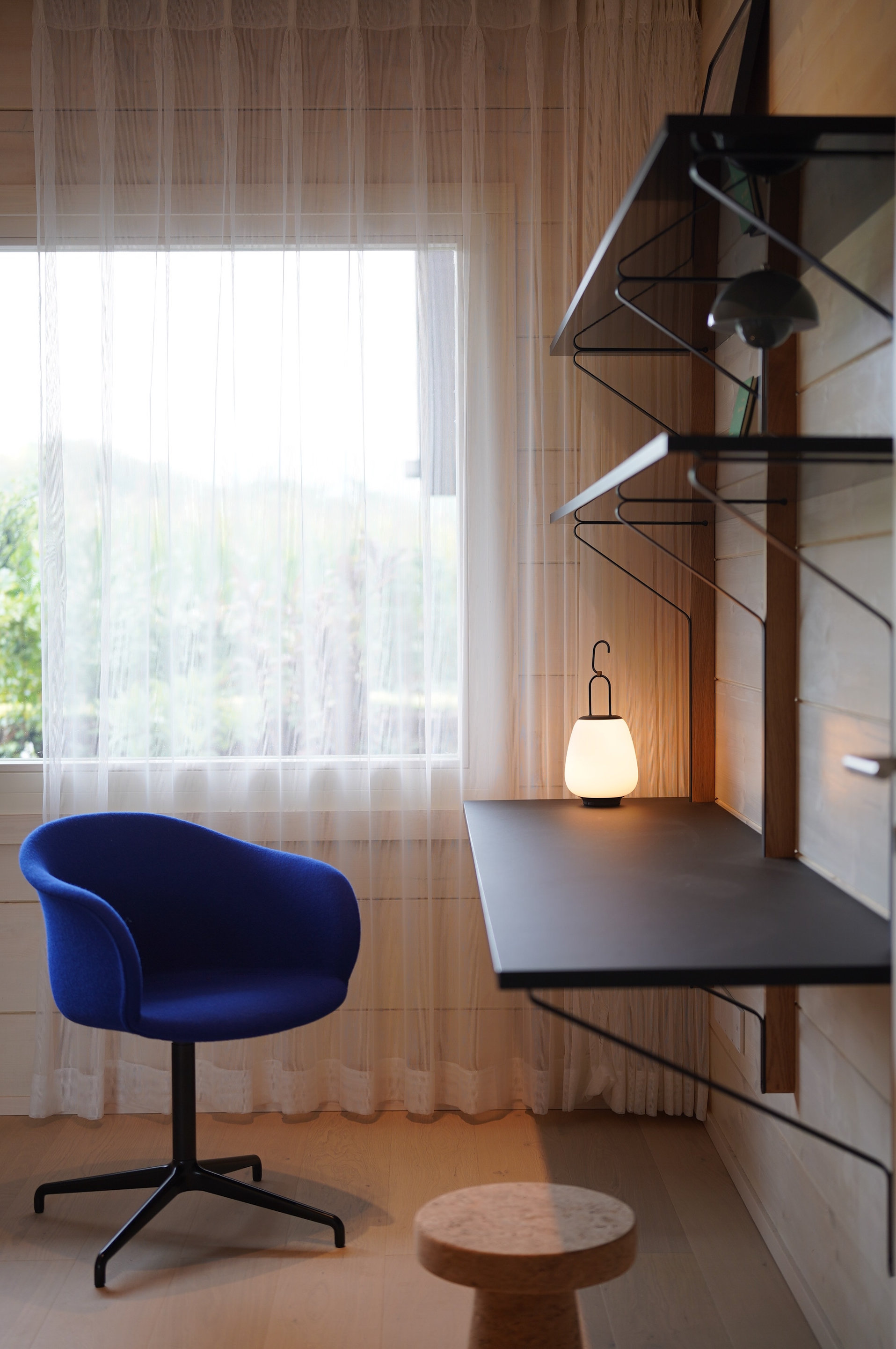 Glulam Log House-Study Room © Ruo Chen 胶合木木屋-书房 © 陈若