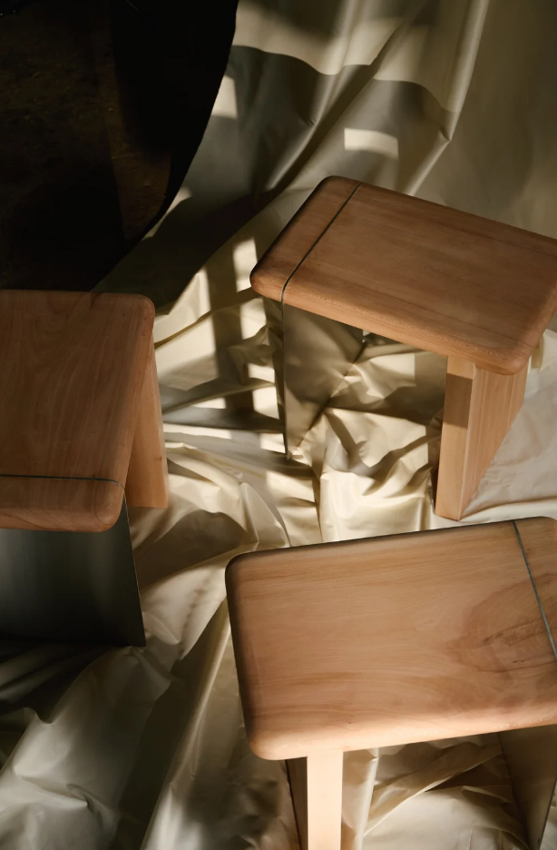 THE FERRO SIDE TABLE 4.png