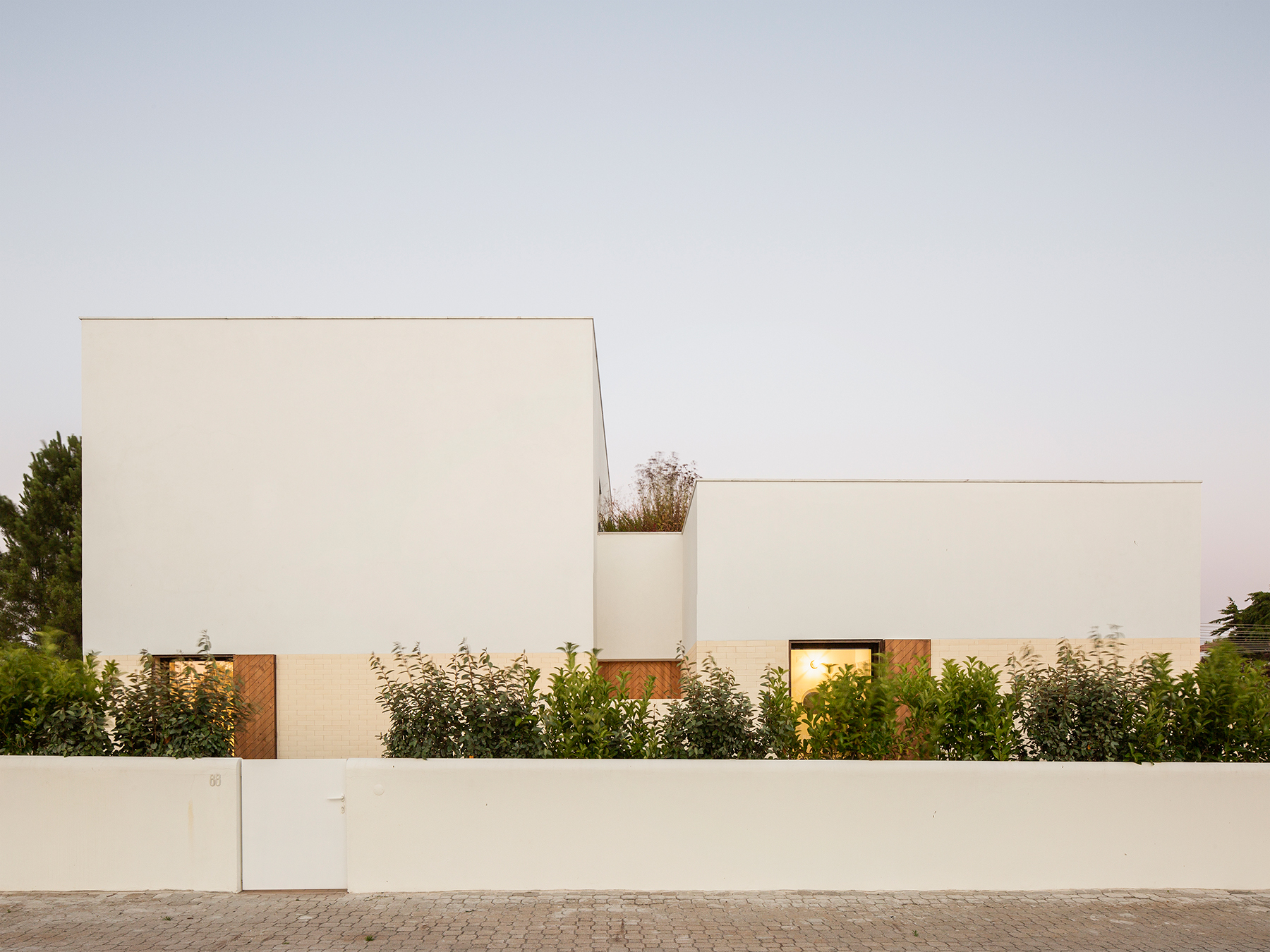 38-estudioamatam-house brejos da carregueira-north facade.jpg