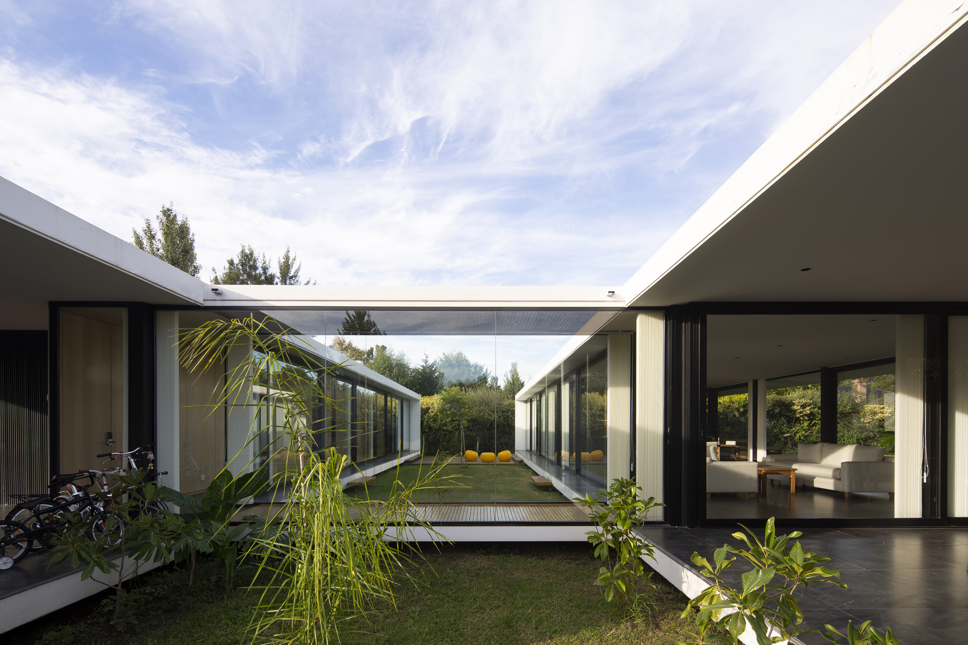 033_javier agustin rojas_cea casa fr_IMG_6047+46_high.jpg