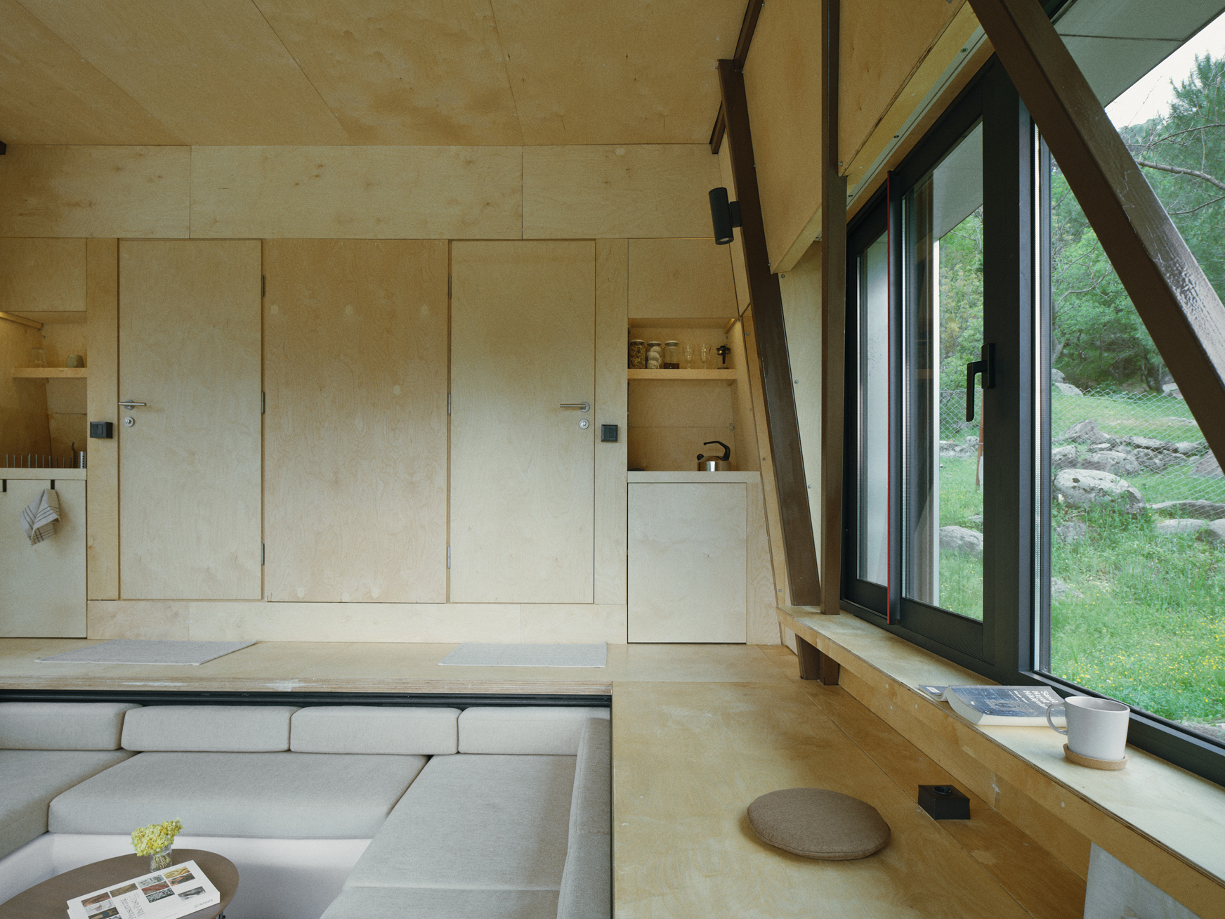 EKAP7339_ciwM © 2025.jpg