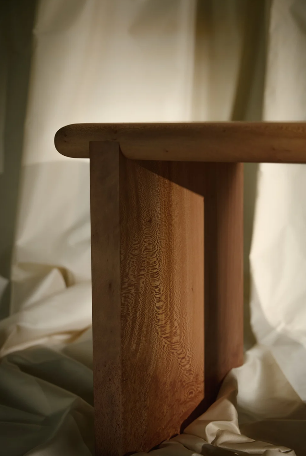 THE FERRO SIDE TABLE 3.png
