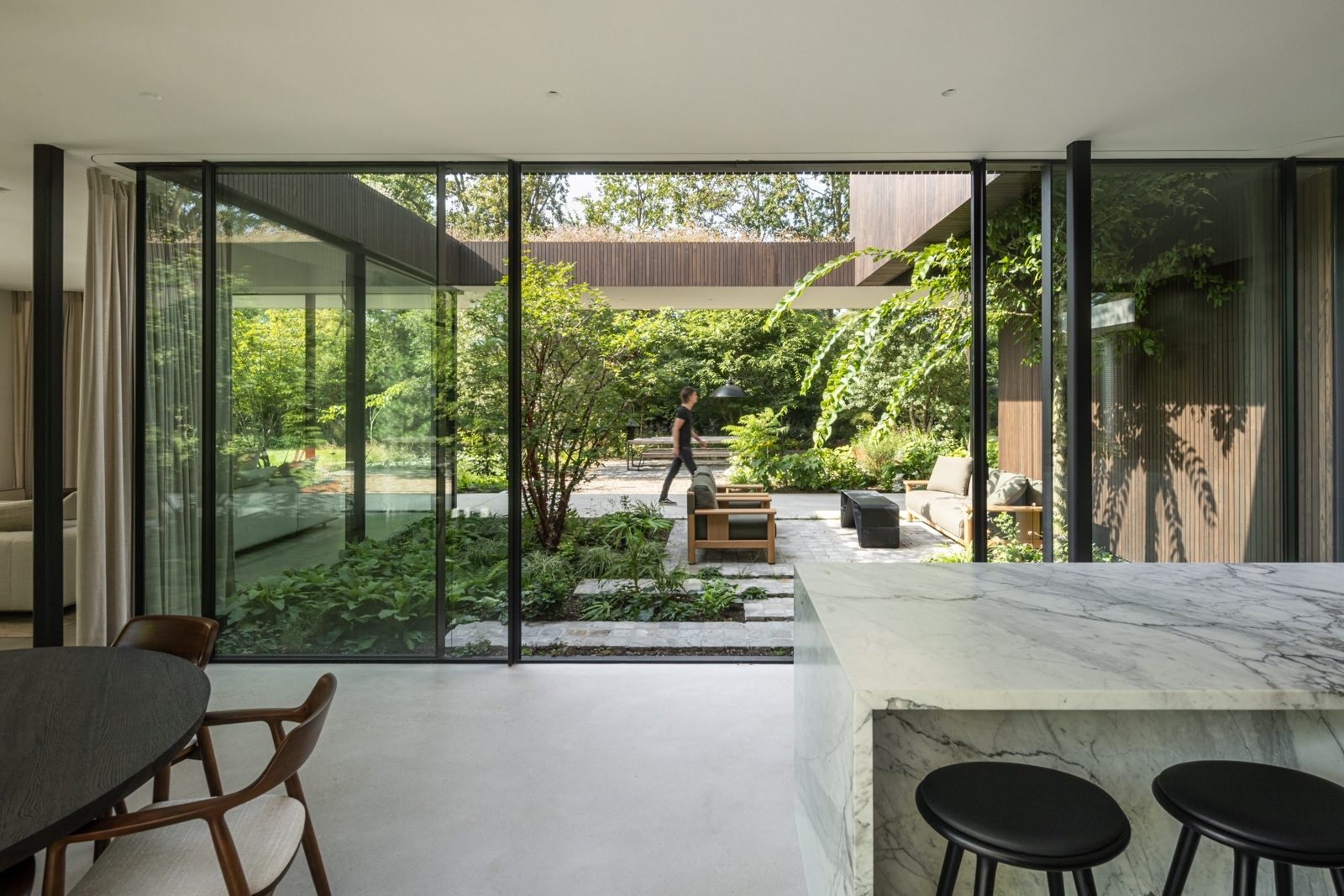 i29-architects-Hidden-Villa-01.jpg
