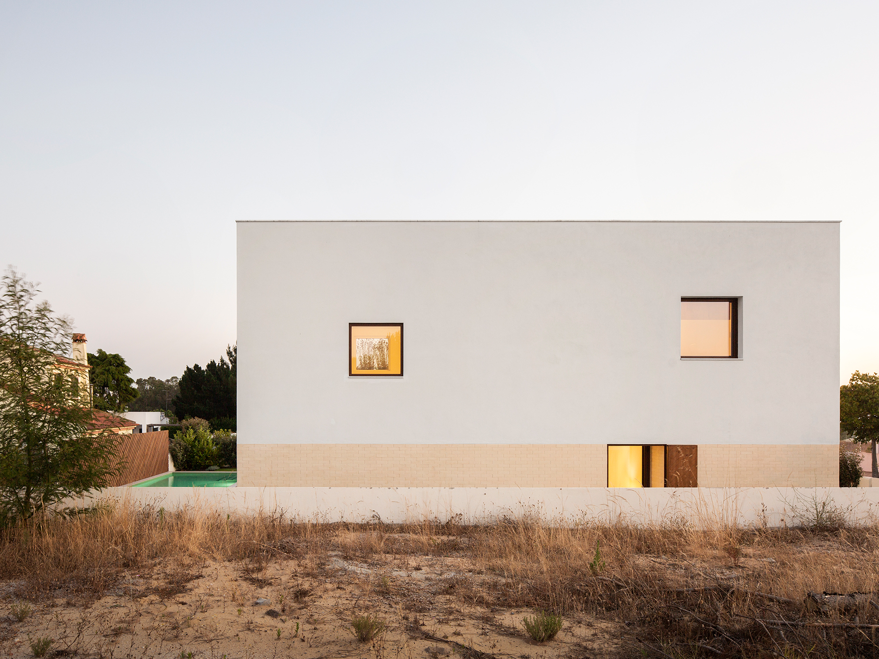 37-estudioamatam-house brejos da carregueira-east facade.jpg