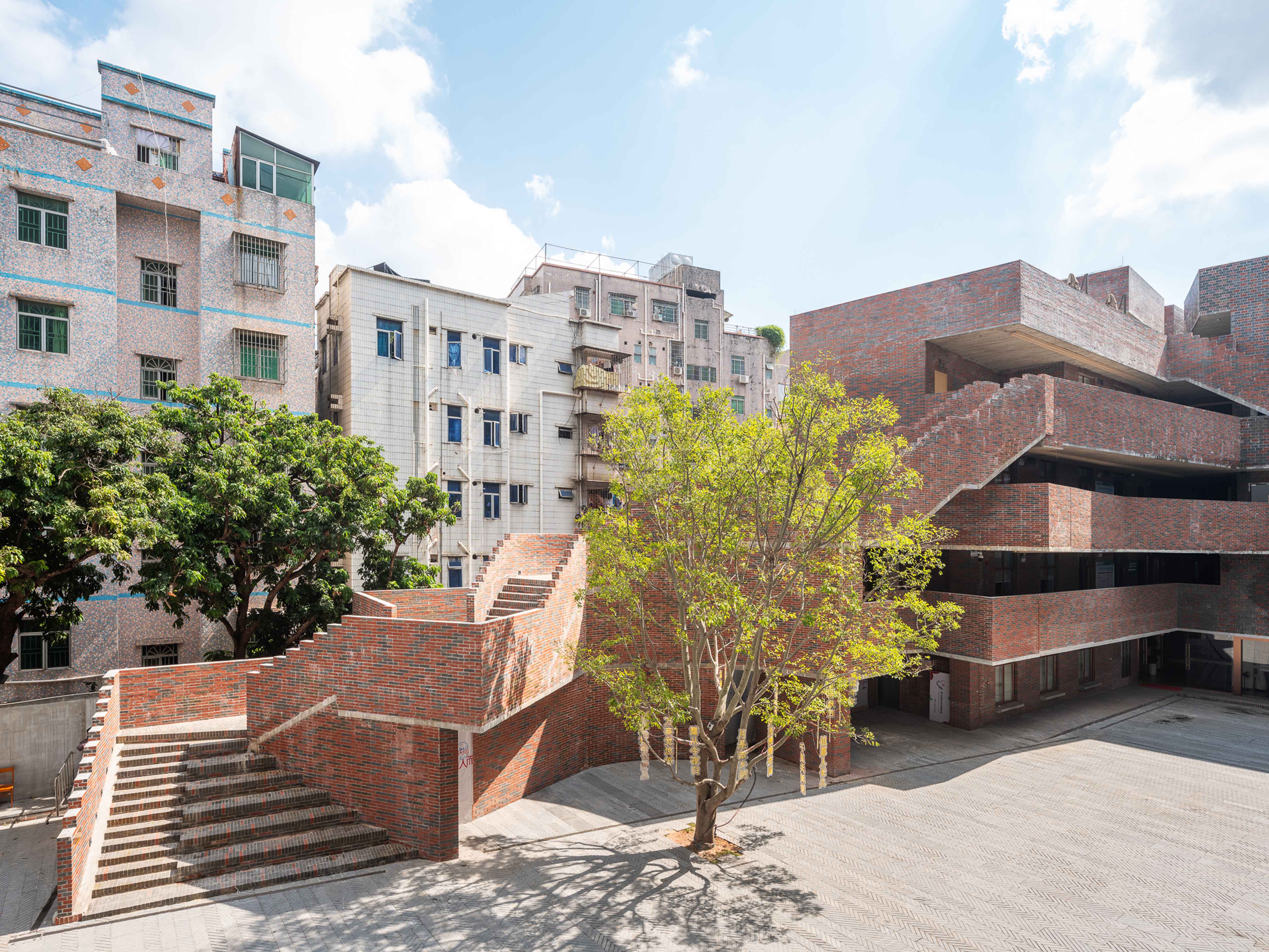 08. 从广场看社区中心 View from the plaza side ©田方方.jpg